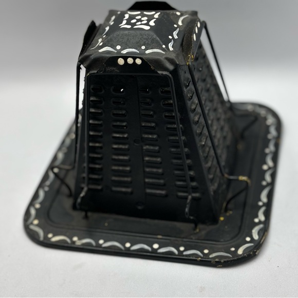 Vintage metal stovetop toaster/photo display - Picture 5 of 8